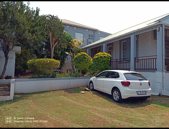160M² OFFICE FOR SALE IN WINDERMERE